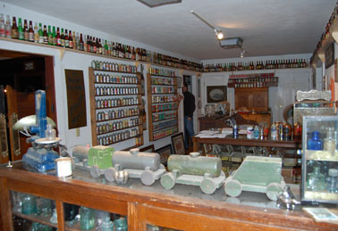 Crowntainer and Bottle Showroom