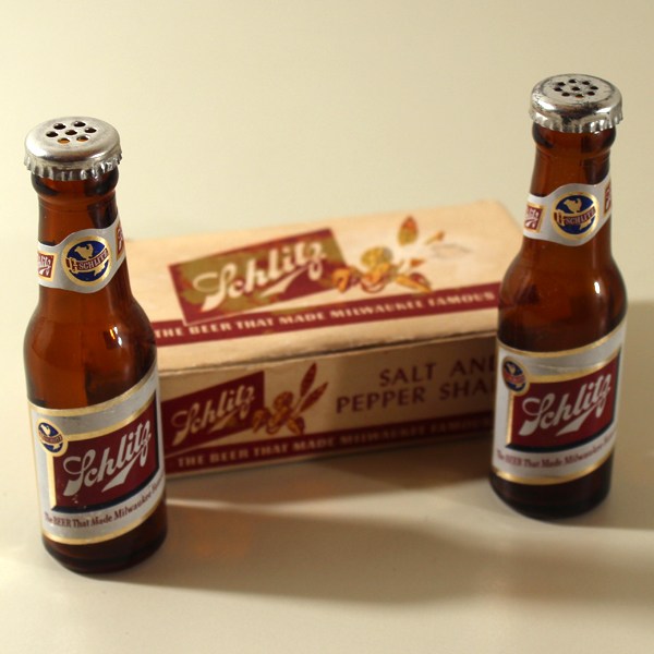 Schlitz Beer Salt & Pepper Shaker Set Beer