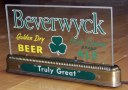 Beverwyck Golden Dry Beer Irish Cream Ale Lighted Back Bar Sign Photo 2